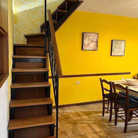 Little Flower Apartment Corfino Exterior foto